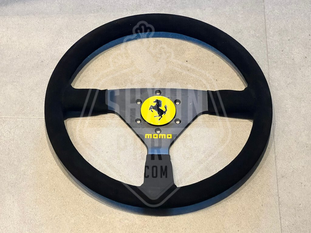 MOMO Ferrari F40 GTE steering wheel