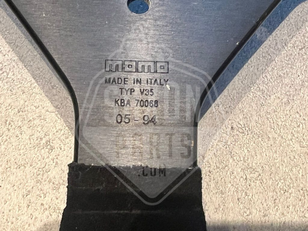 MOMO Ferrari F40 GTE steering wheel