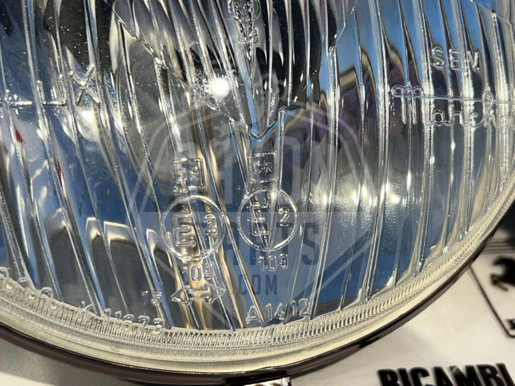Marchal Equilix 109 headlamps Ferrari 250