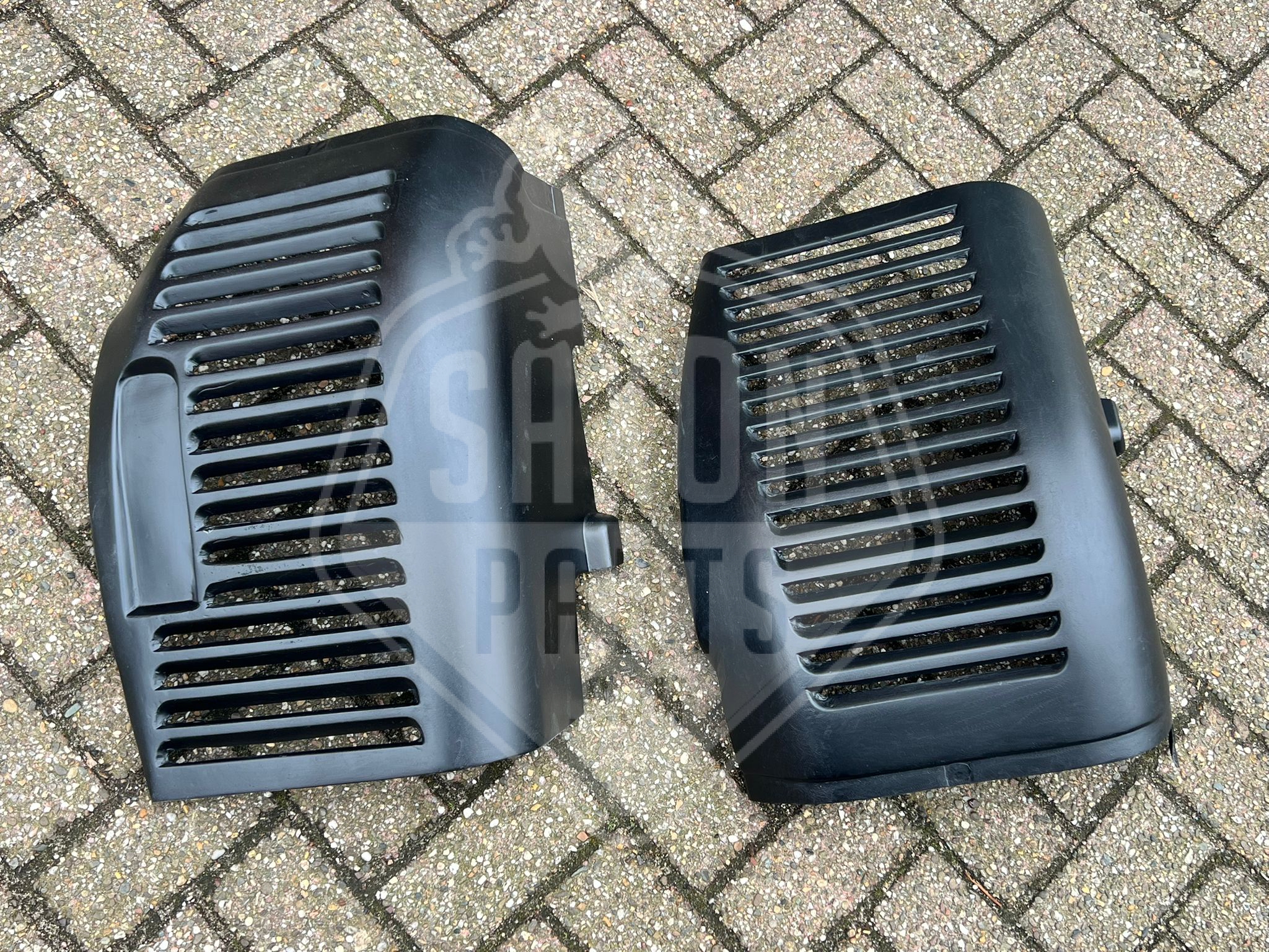 Ferrari 348 rear wheel arch panel set (front side)