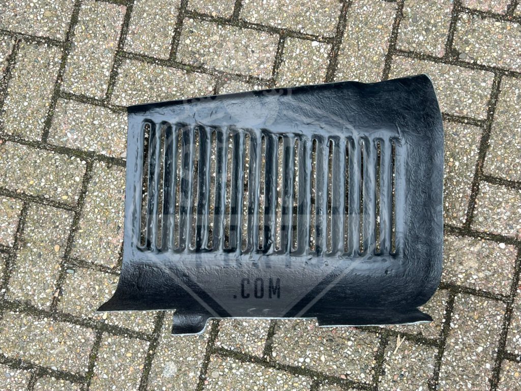 Ferrari 348 rear wheel arch panel set (front side)