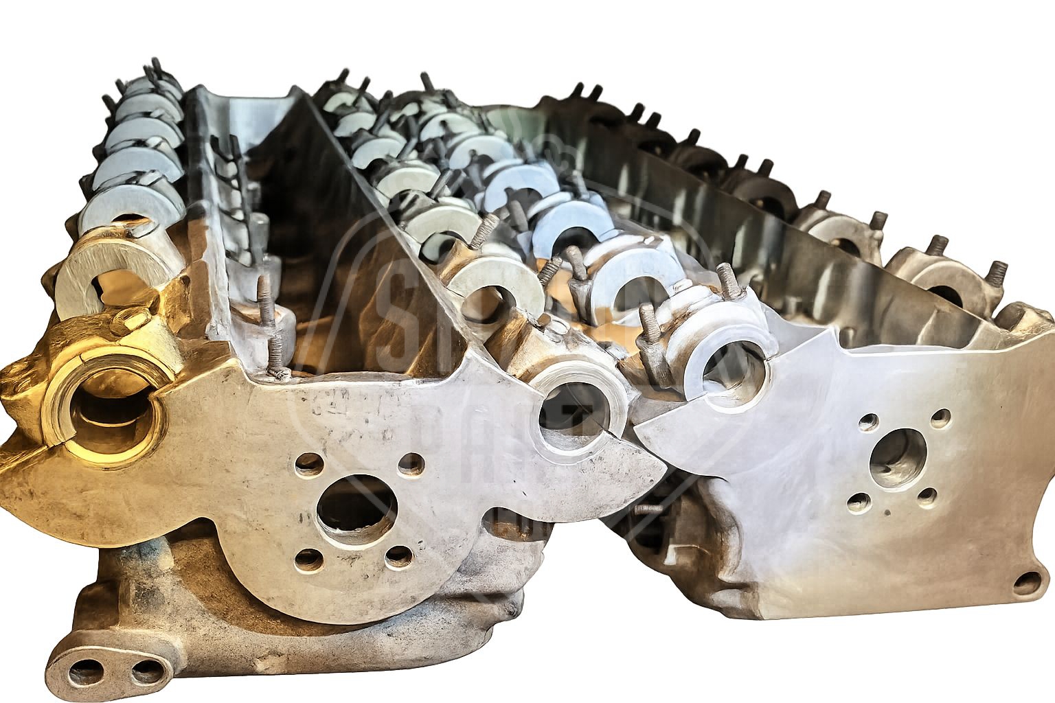 Various 275 GTB engine parts